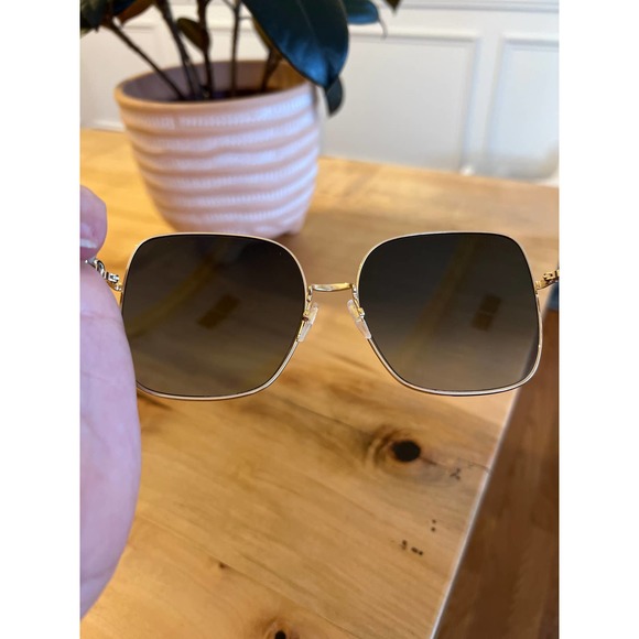 Gucci Gold Metal Square Women's Sunglasses One Size NWT - Picture 8 of 10